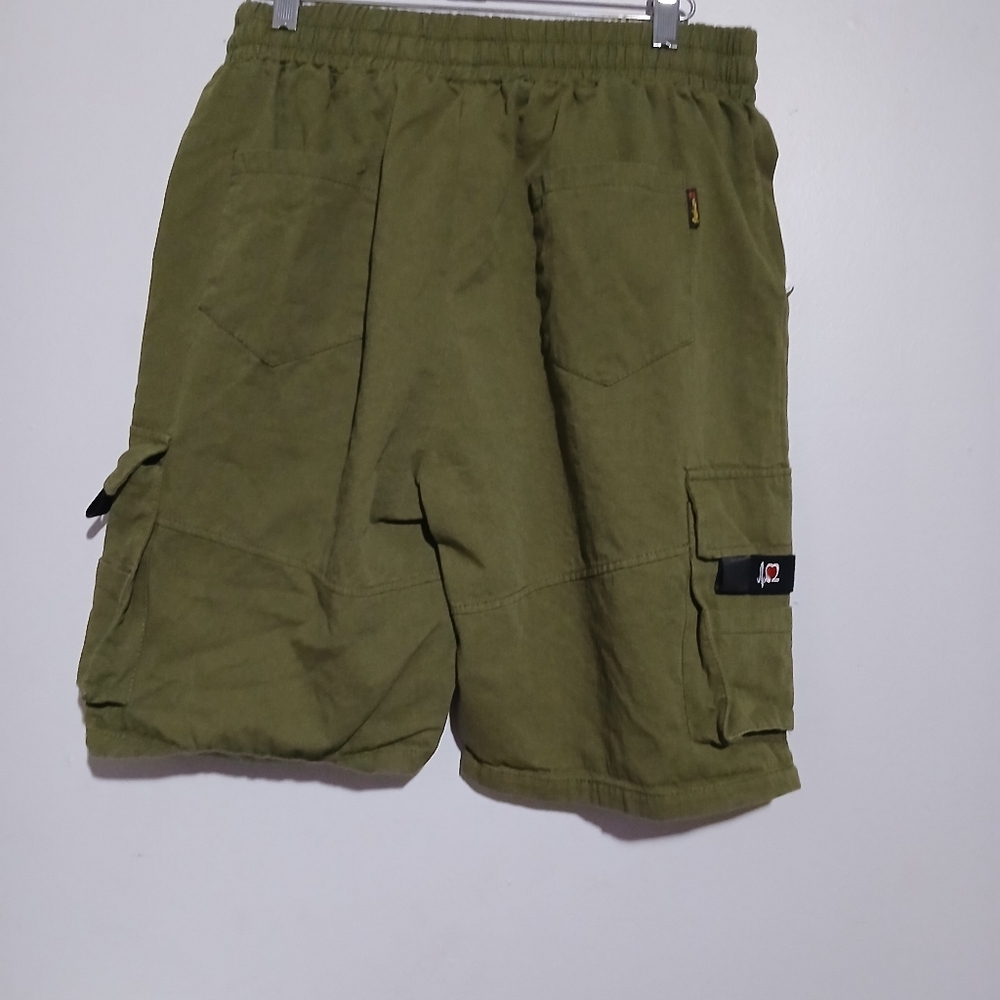 Men's Green Cargo Shorts. Buying 2 Pair NWOT. Size 30X8 - Picture 9 of 16